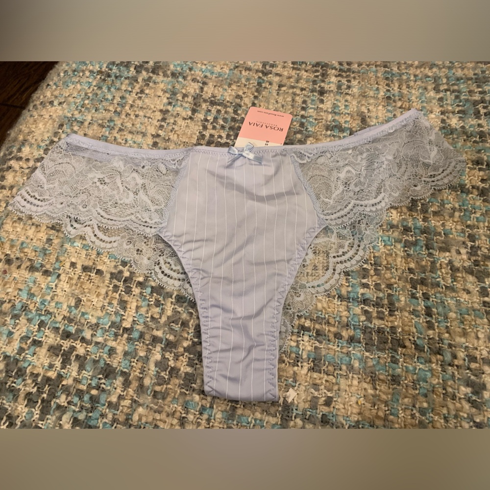 NWT Rosa Faia Antonia Shorty Light Blue